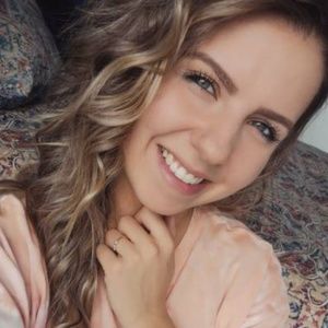 Meet your Posher, Ola